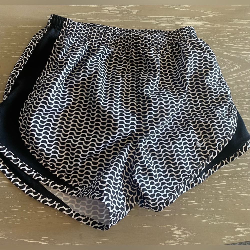 Nike Black and White Wave Pattern Athletic Shorts